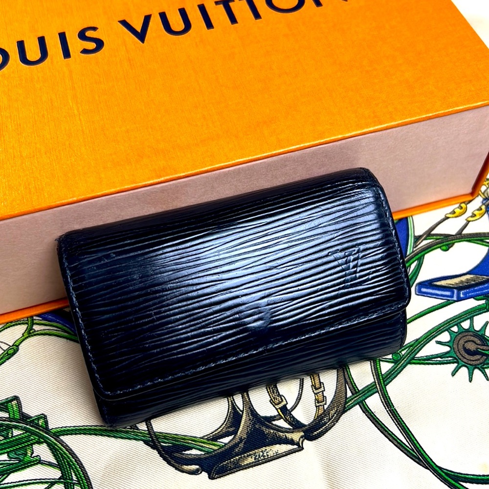 Auth. LV Louis Vuitton Black Epi Multicles 6 Key Ring Hoop Wallet unisex VTG